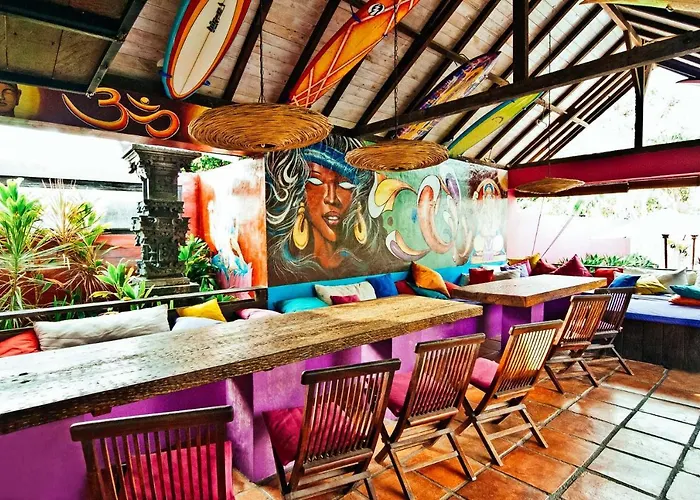 Rapture Surfcamps Padang-padang Hotel *